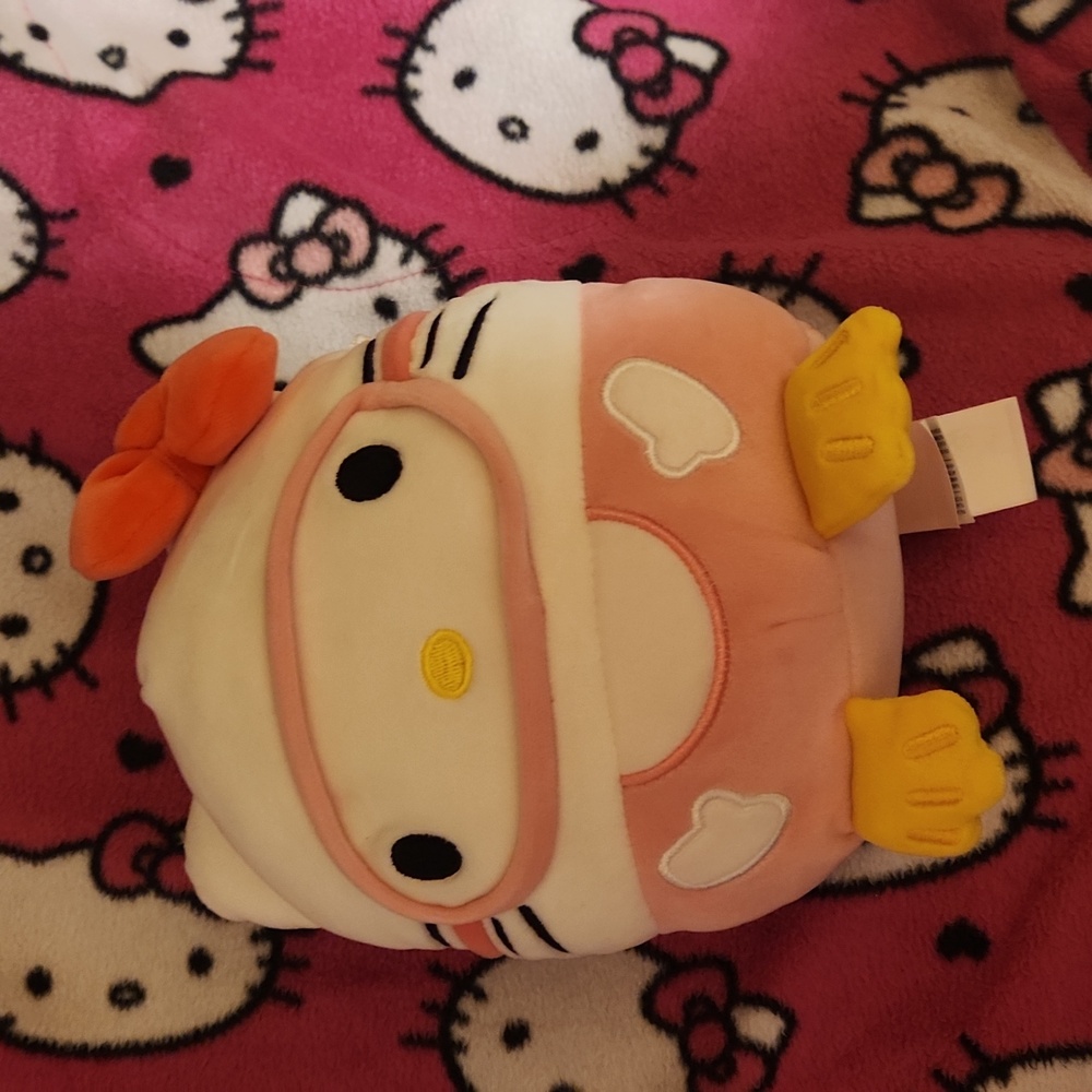 Hello kitty scuba plushie